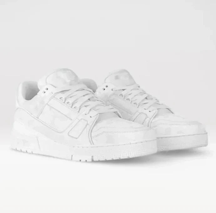 Lunuva Viral Sneaker